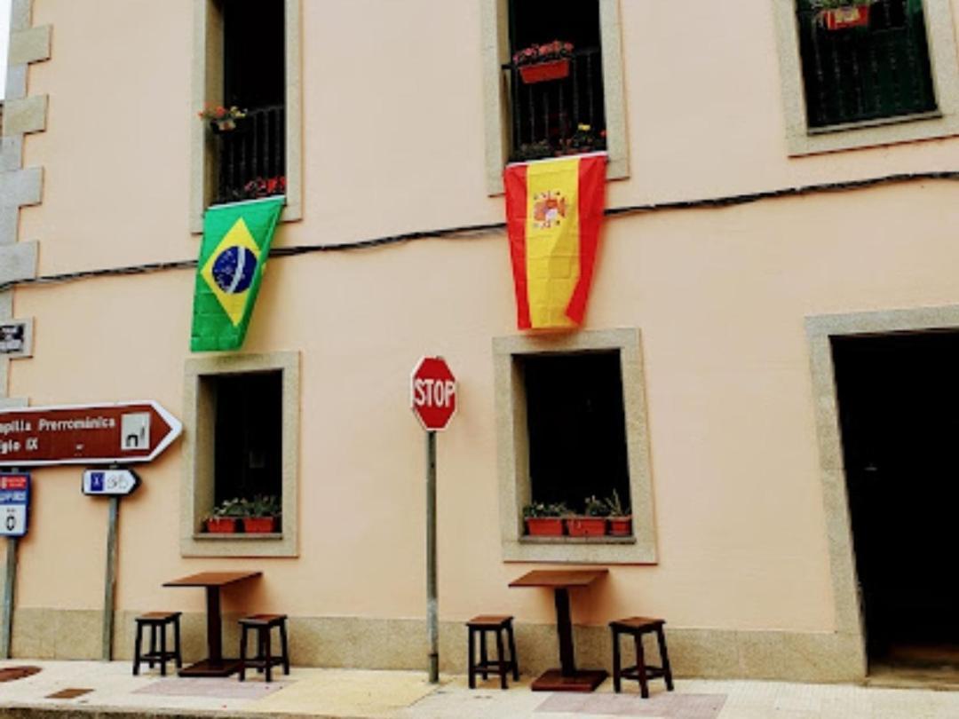 Apartmán Tras Do Convento Samos Exteriér fotografie